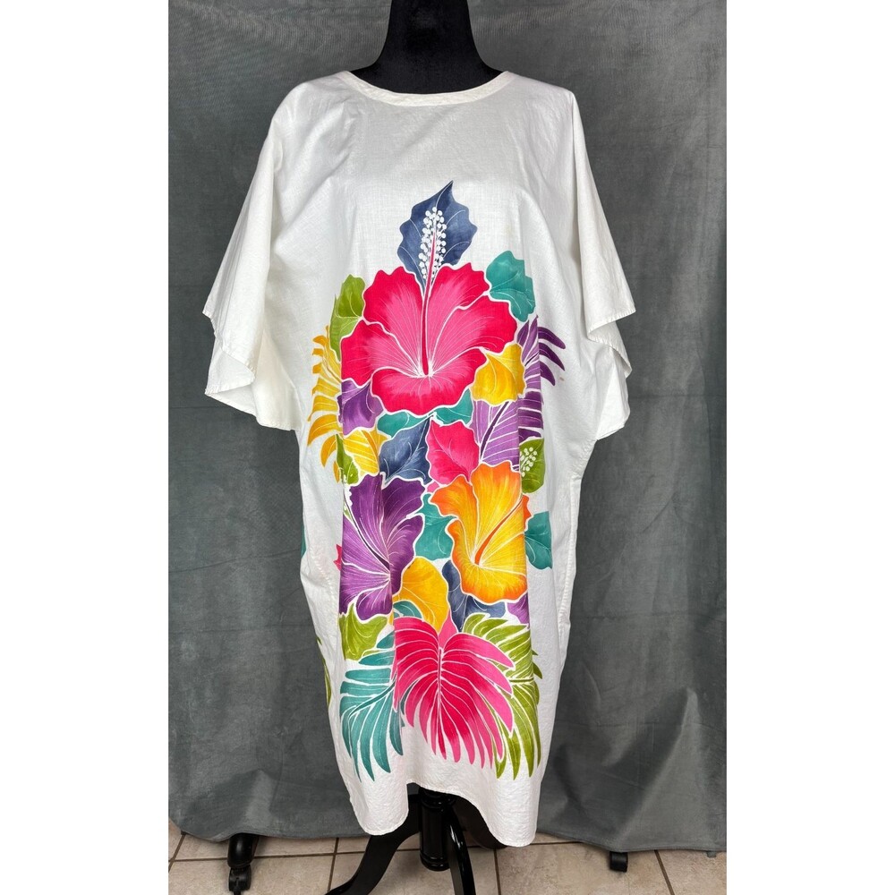 Vintage Bali/Indonesian Tropical Floral Kaftan Caftan Cover Up One Size White